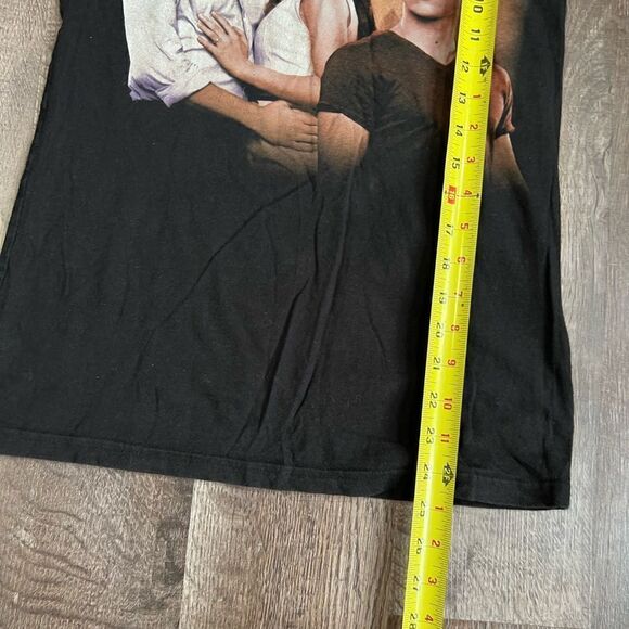 Twilight Breaking Dawn Movie Promo Shirt - Picture 4 of 5